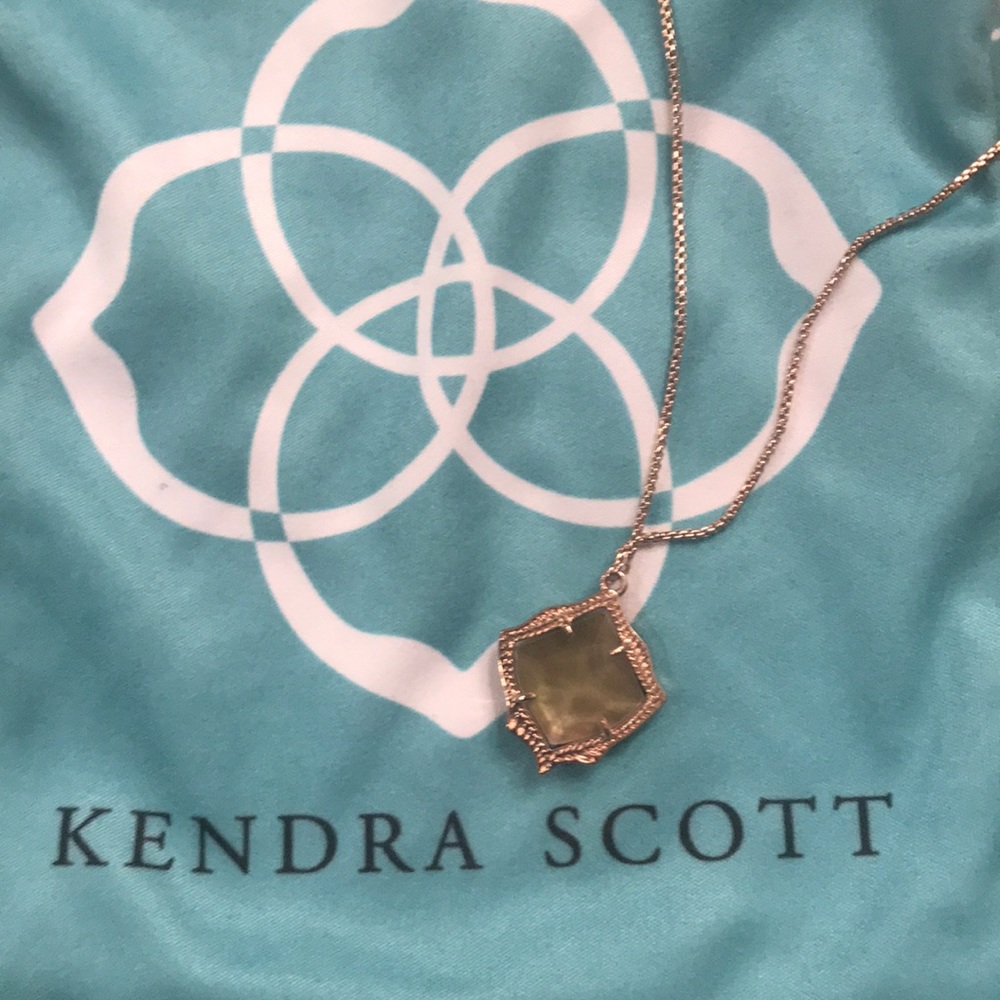 Kendra Scott Necklace, rose gold
